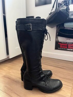 Black Lace-Up Women's Knee Boots